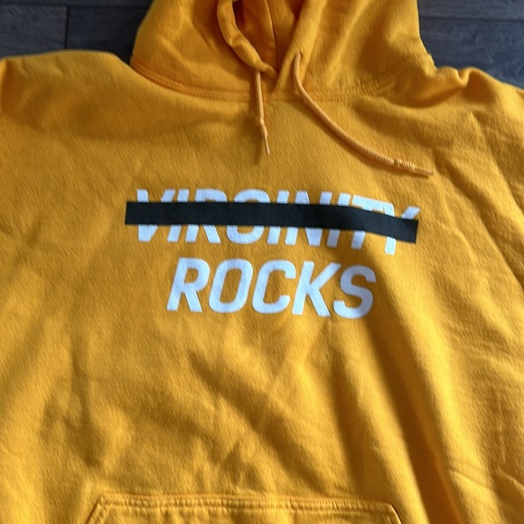 Virginity Rocks sweatshirt - Picture 2 of 3
